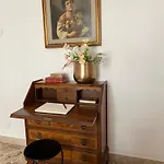 Sarmento Balcony Apartman